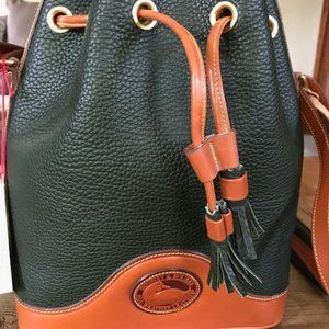 Vintage Dooney & Bourke Bucket bag